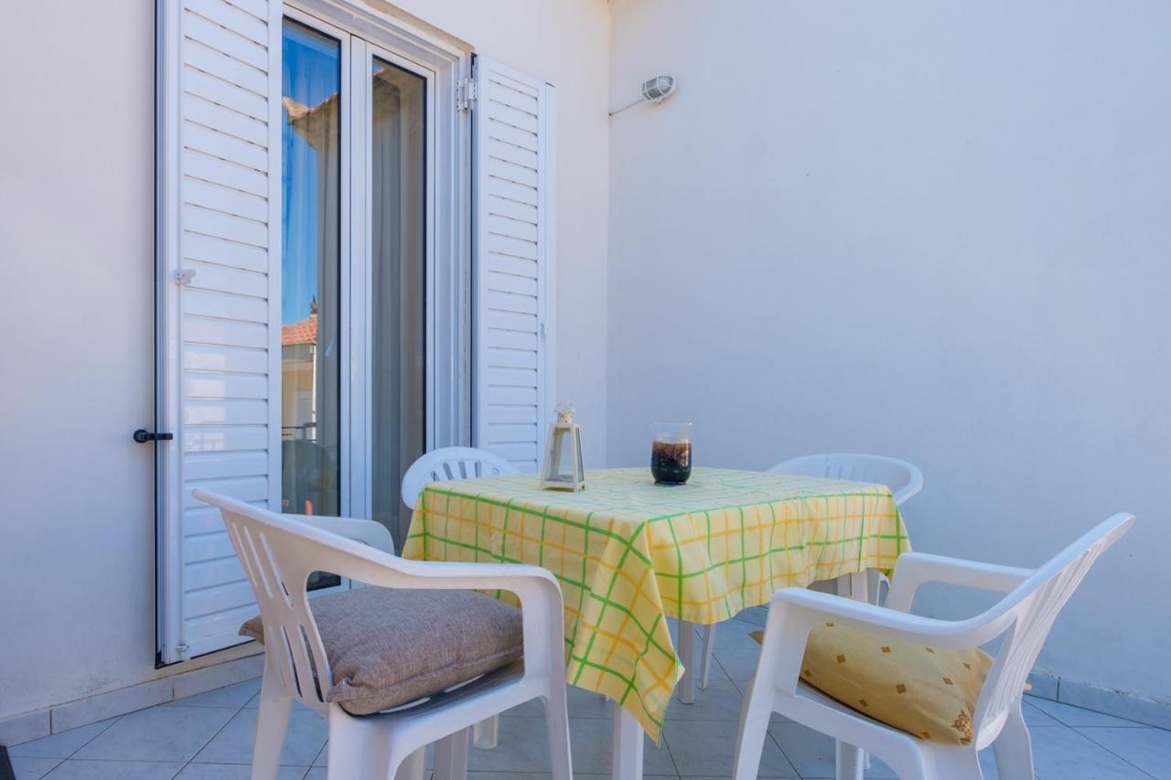 Annetas House Apartment Nea Koroni Luaran gambar